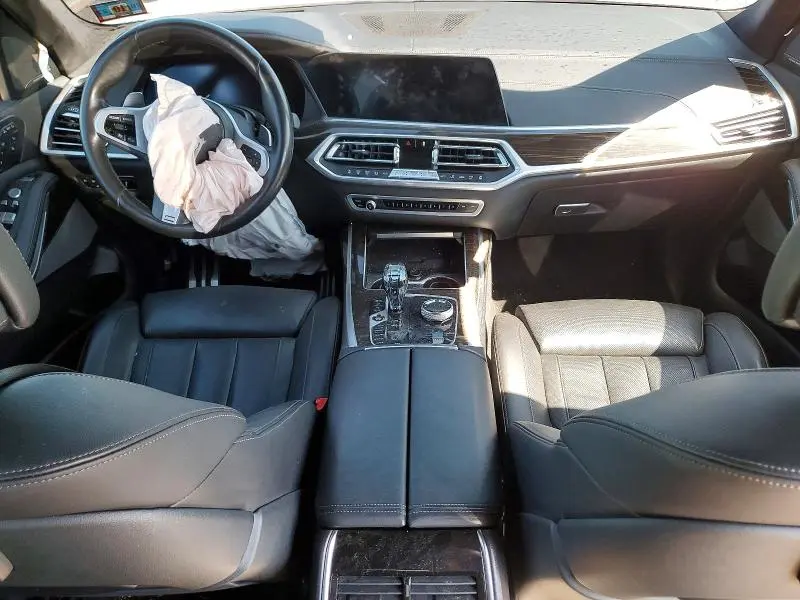 2021 BMW X7 M50I  