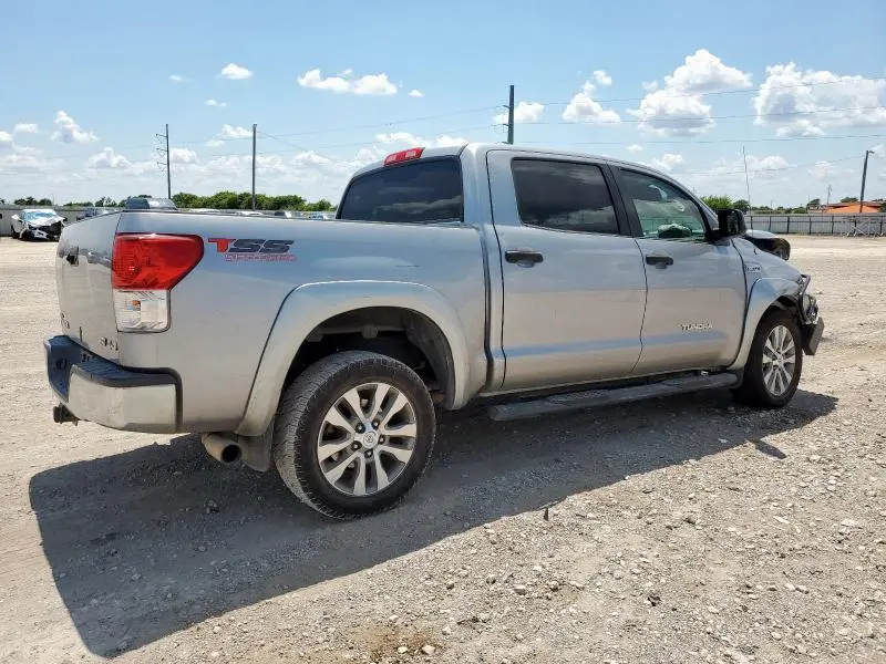 2013 TOYOTA TUNDRA CREWMAX SR5  