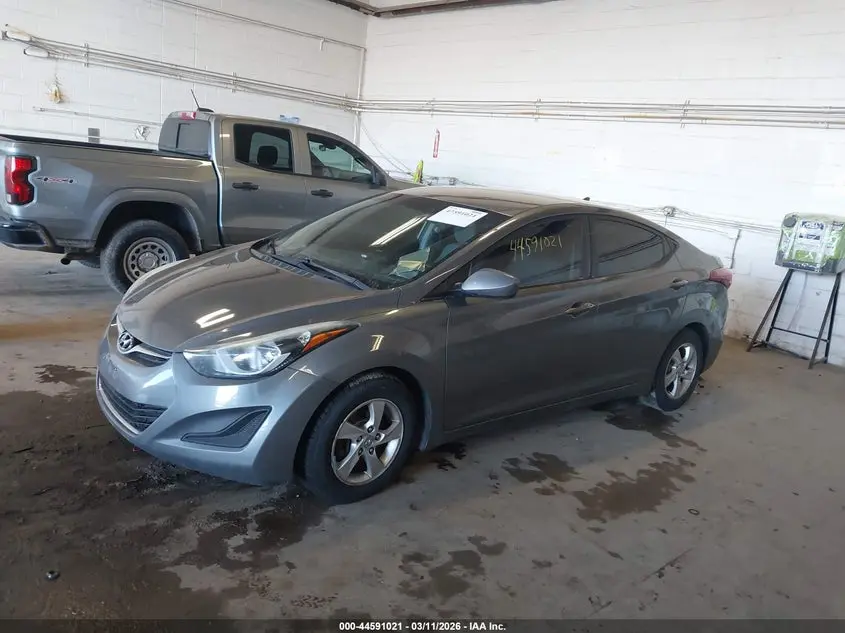 2014 HYUNDAI ELANTRA SE