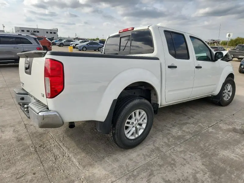 2021 NISSAN FRONTIER S  