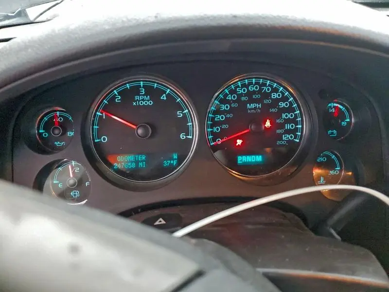 2013 CHEVROLET SUBURBAN C1500 LTZ  