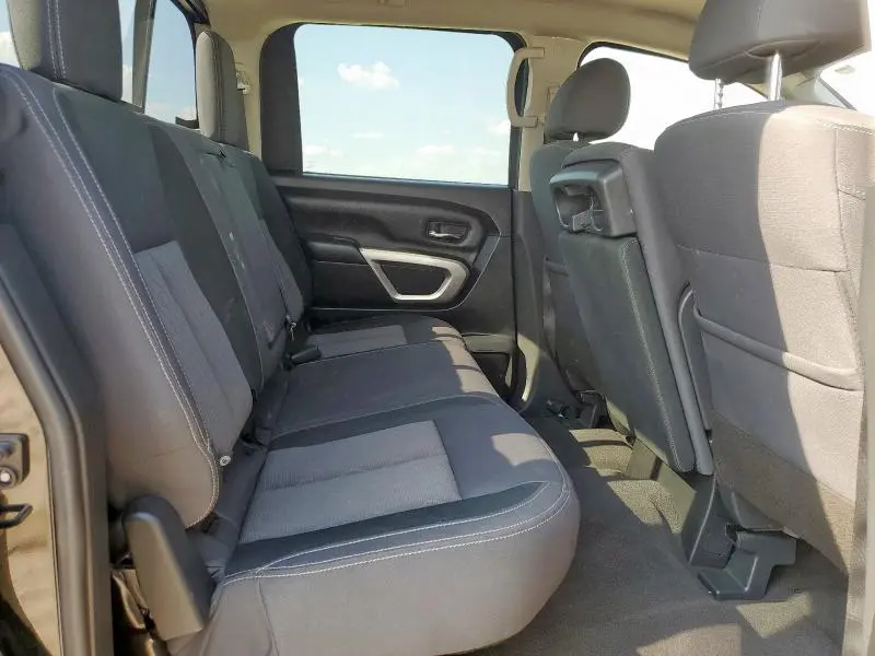 2021 NISSAN TITAN S  