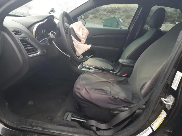 2013 DODGE AVENGER SE  