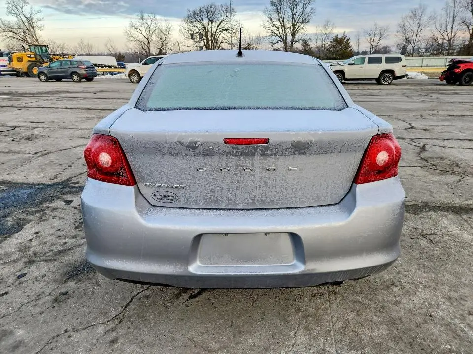 2013 DODGE AVENGER SE  