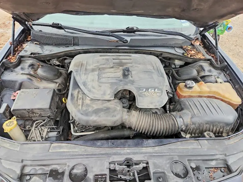 2011 CHRYSLER 300 LIMITED  
