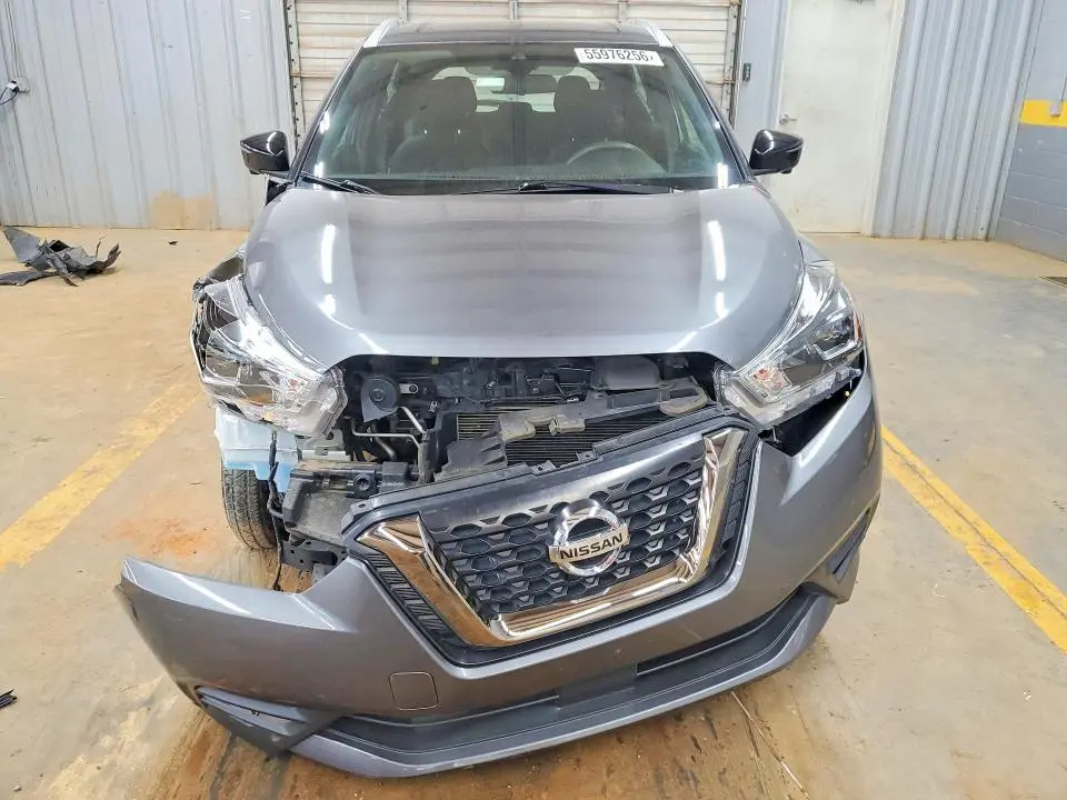 2020 NISSAN KICKS SR  