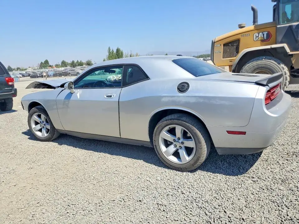 2010 DODGE CHALLENGER SE  