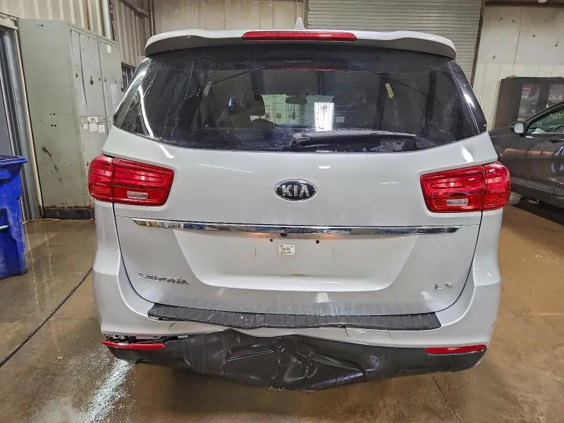 2019 KIA SEDONA LX  