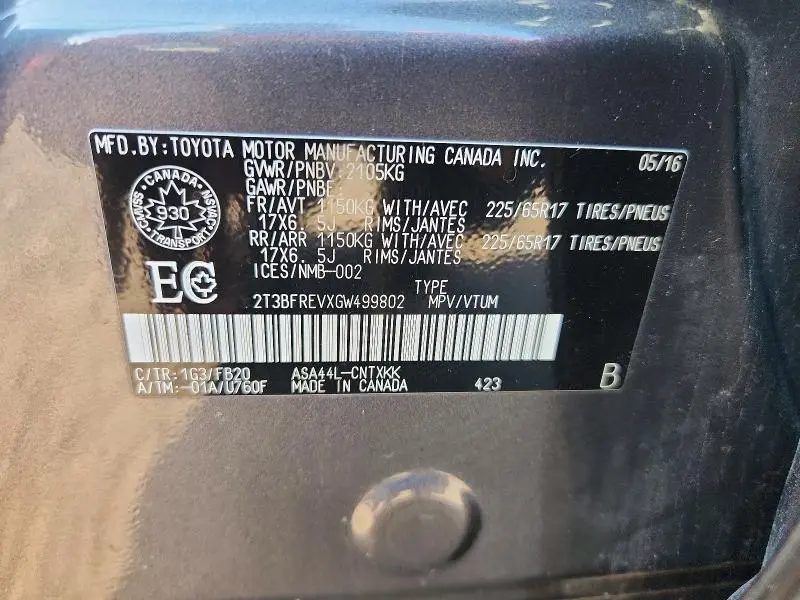 2016 TOYOTA RAV4 LE  