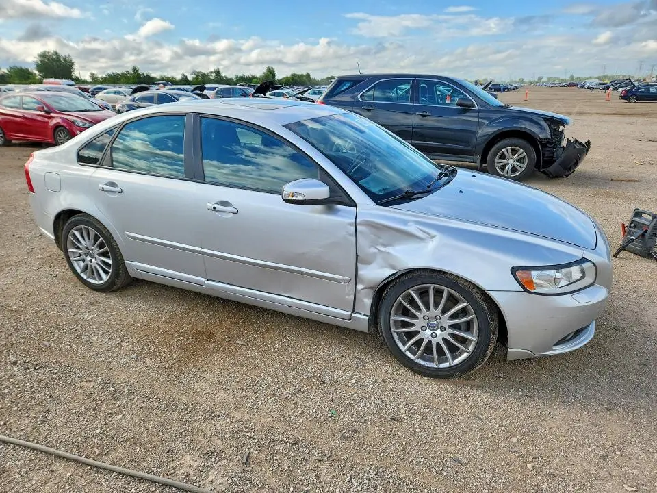 2010 VOLVO S40 2.4I  