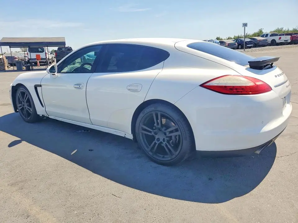 2012 PORSCHE PANAMERA 2  