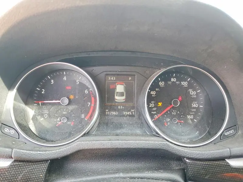 2019 VOLKSWAGEN PASSAT SE R-LINE  