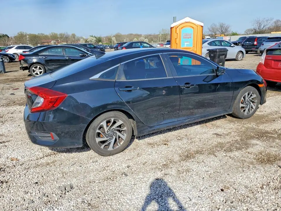 2017 HONDA CIVIC EX  