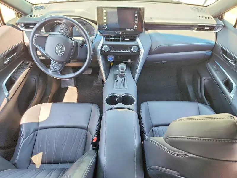 2021 TOYOTA VENZA XLE  