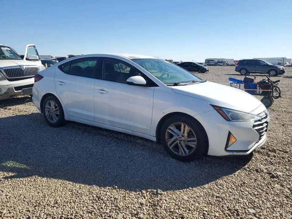 2019 HYUNDAI ELANTRA SEL  