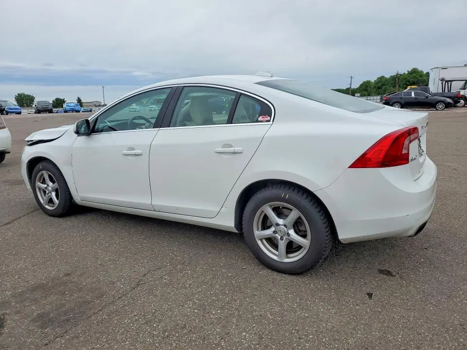 2015 VOLVO S60 PREMIER  