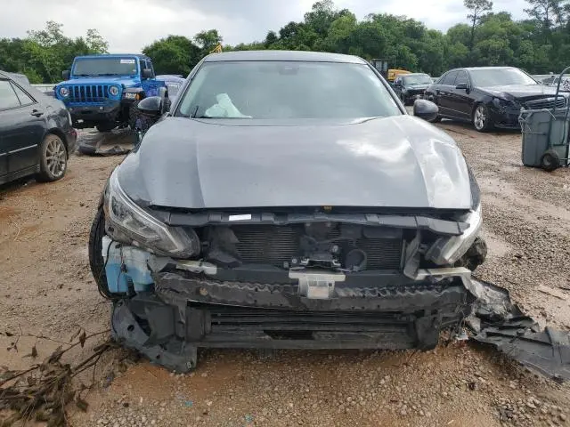 2021 NISSAN ALTIMA SR  