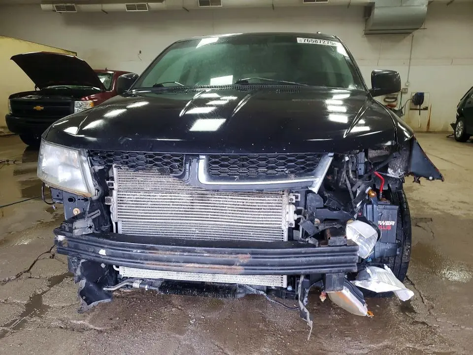 2011 DODGE JOURNEY MAINSTREET  