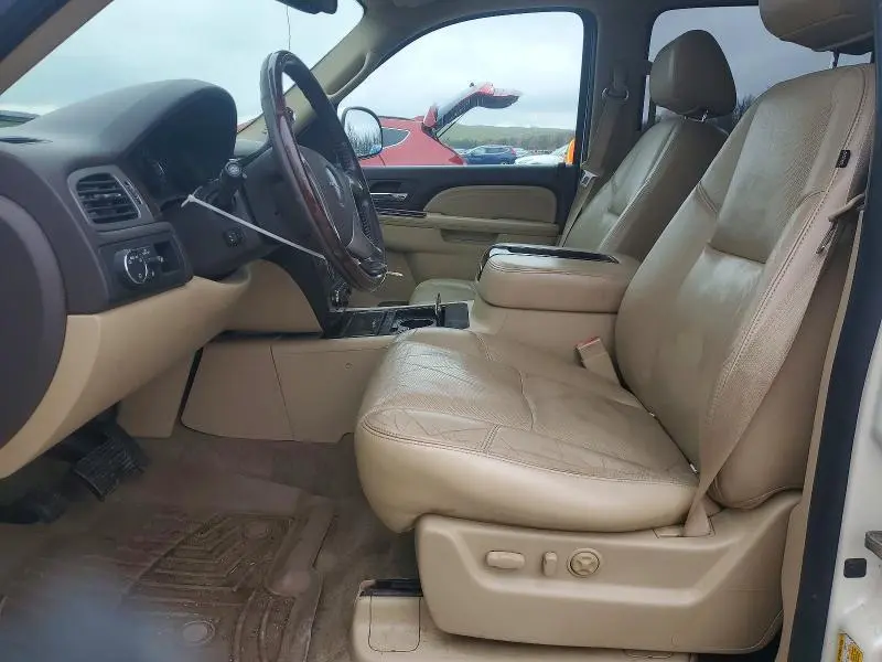 2010 GMC YUKON XL DENALI  