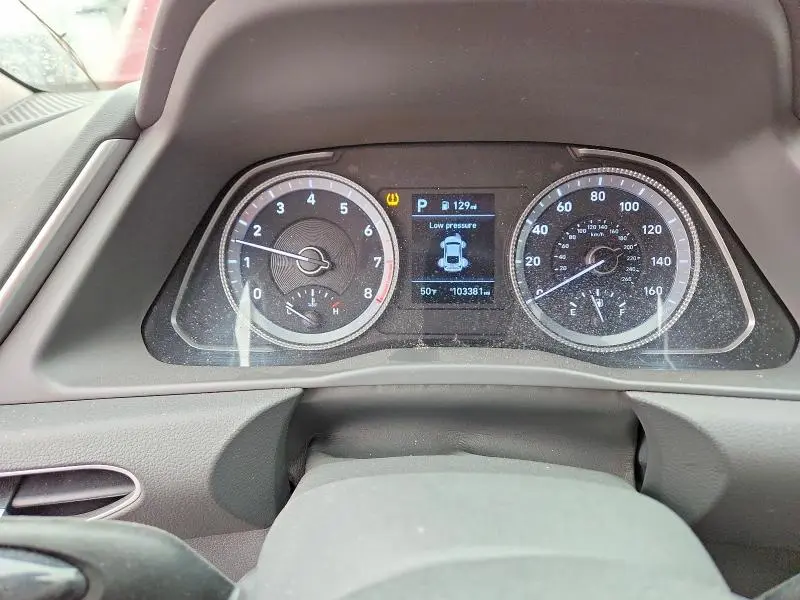 2021 HYUNDAI SONATA SE  