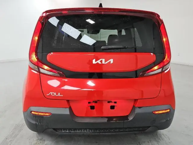2022 KIA SOUL LX  