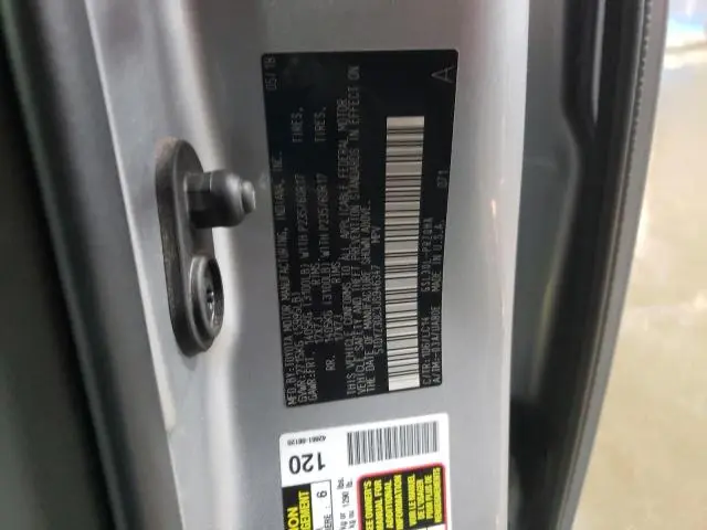 2018 TOYOTA SIENNA XLE  