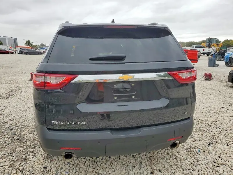 2021 CHEVROLET TRAVERSE LT  