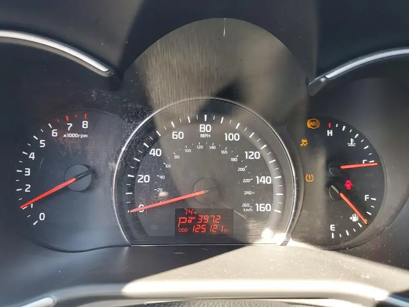 2014 KIA SORENTO LX  