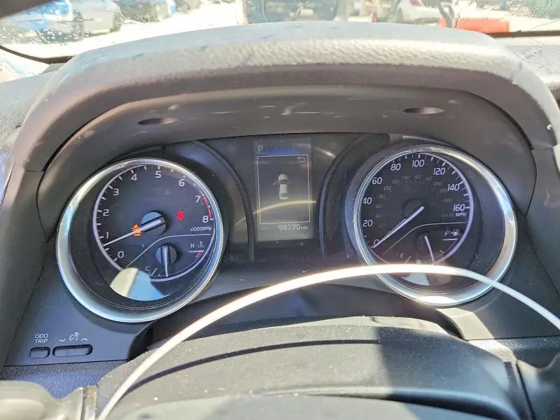 2019 TOYOTA CAMRY SE  