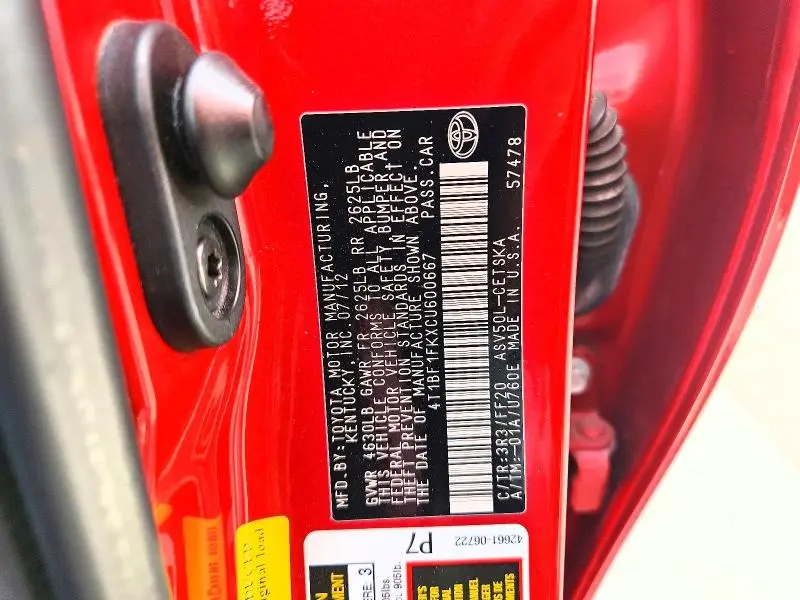 2012 TOYOTA CAMRY SE  