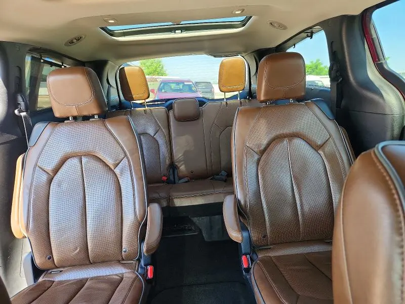 2018 CHRYSLER PACIFICA LIMITED  