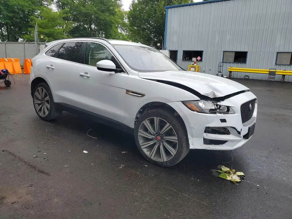 2017 JAGUAR F-PACE PRESTIGE  