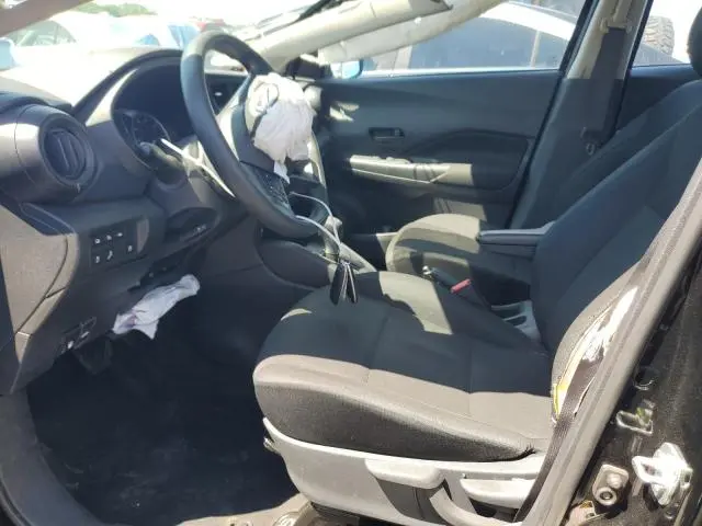 2024 NISSAN KICKS S  