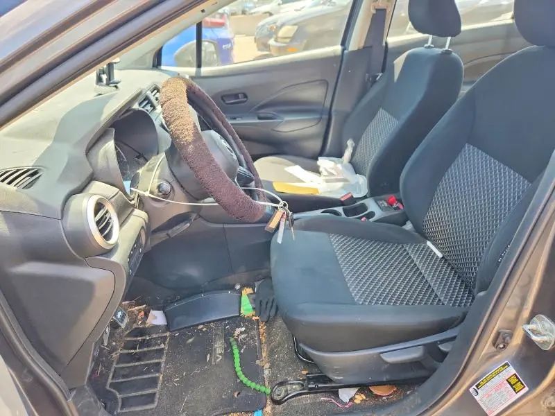 2023 NISSAN VERSA S  