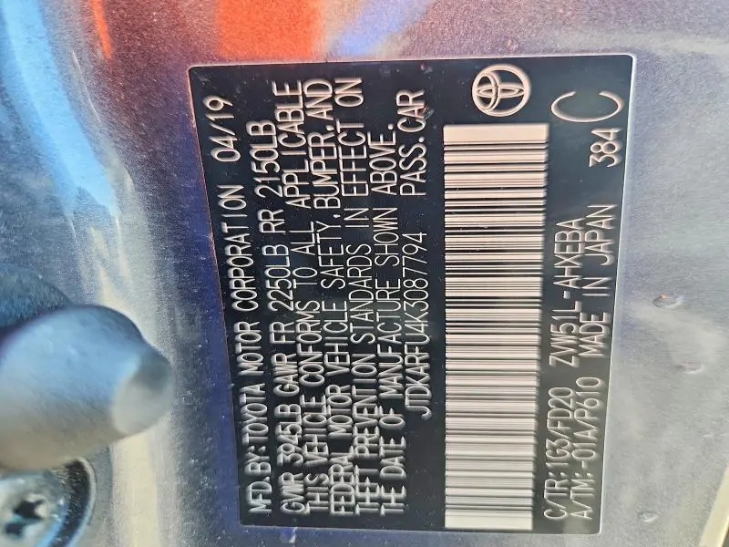 2019 TOYOTA PRIUS LE  