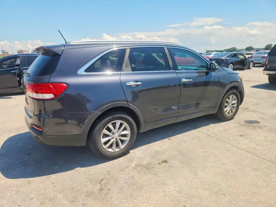 2017 KIA SORENTO LX V6  