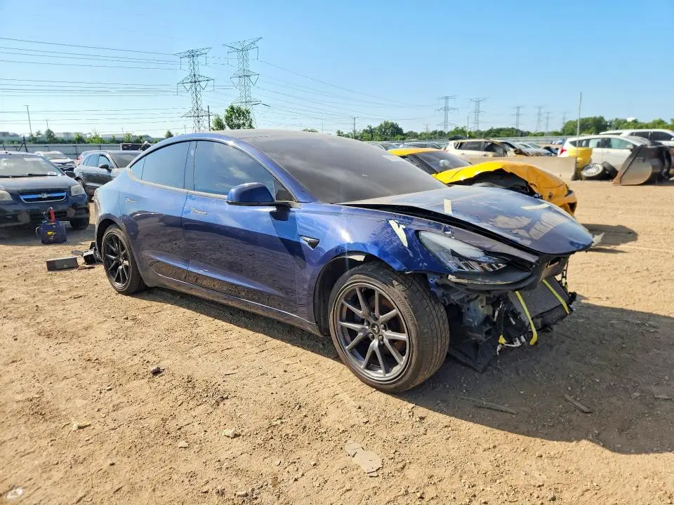 2018 TESLA MODEL 3   