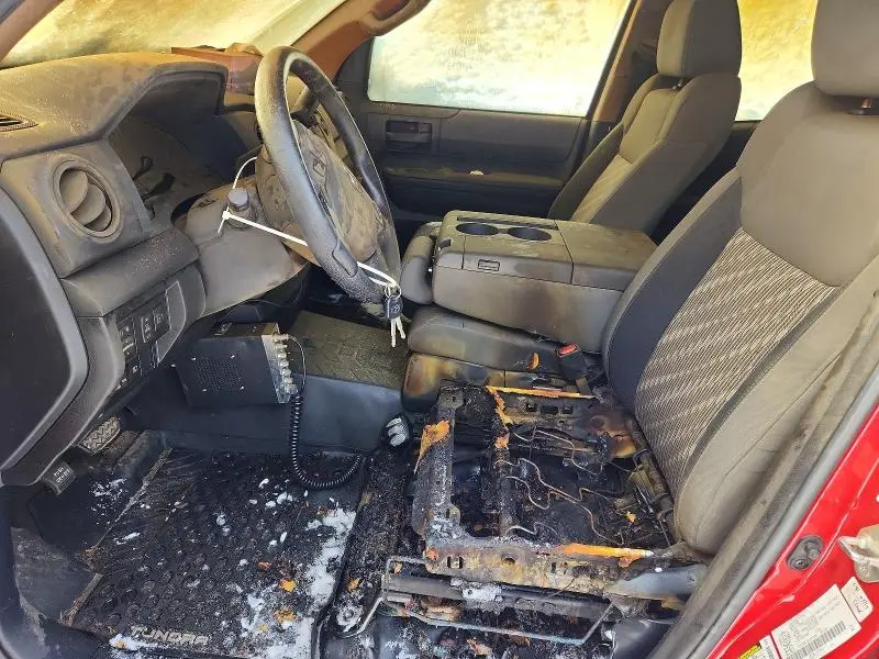 2018 TOYOTA TUNDRA DOUBLE CAB SR  