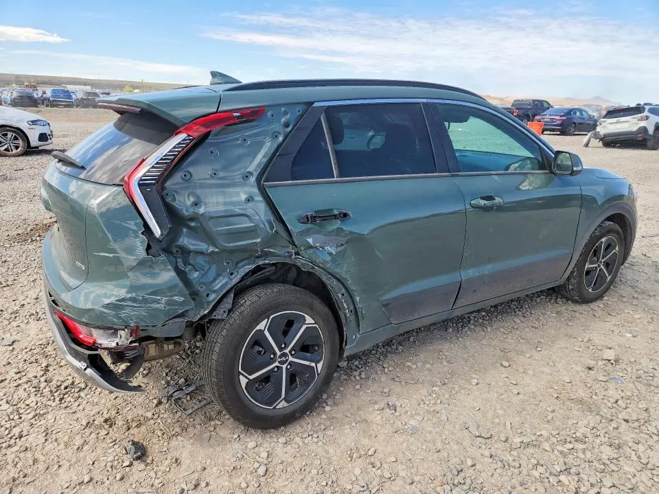 2023 KIA NIRO EX  