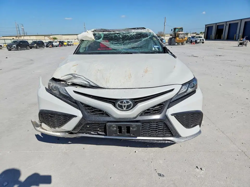 2021 TOYOTA CAMRY XSE  