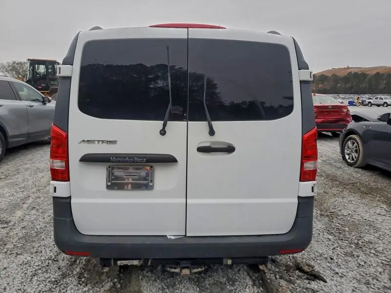 2016 MERCEDES-BENZ METRIS   