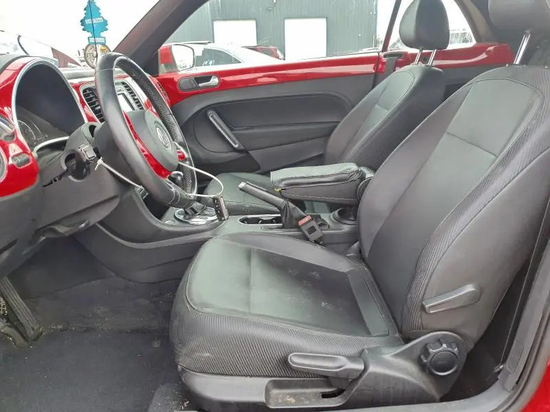 2013 VOLKSWAGEN BEETLE   