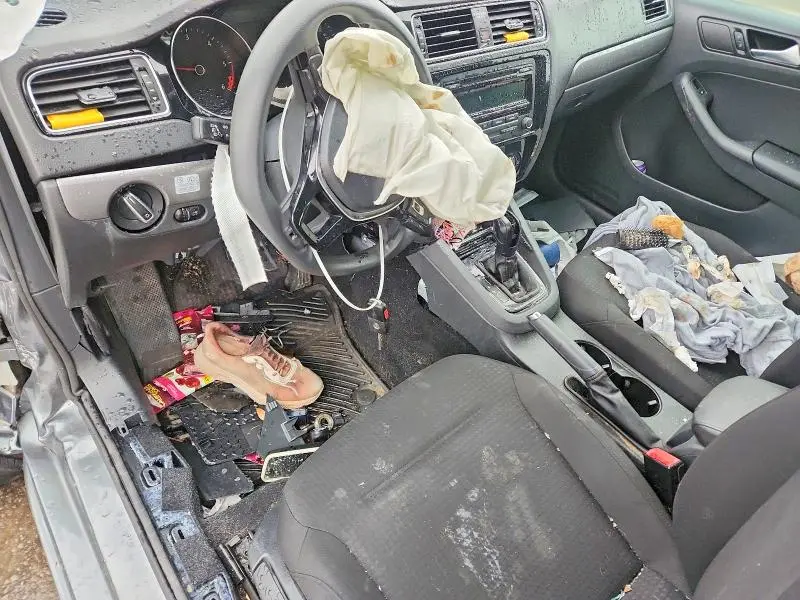 2015 VOLKSWAGEN JETTA TDI  