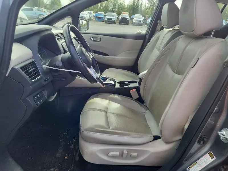 2018 NISSAN LEAF SL  