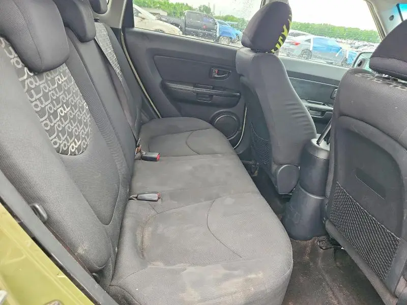 2010 KIA SOUL +  