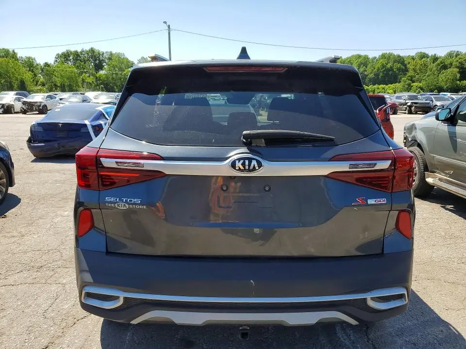 2021 KIA SELTOS S  