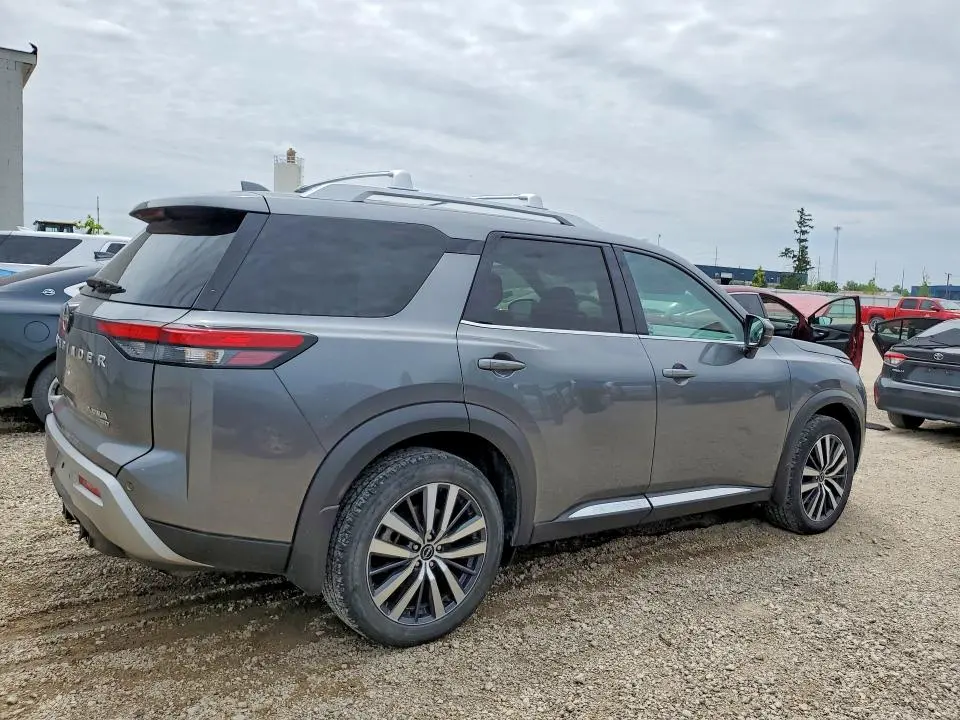 2022 NISSAN PATHFINDER PLATINUM  