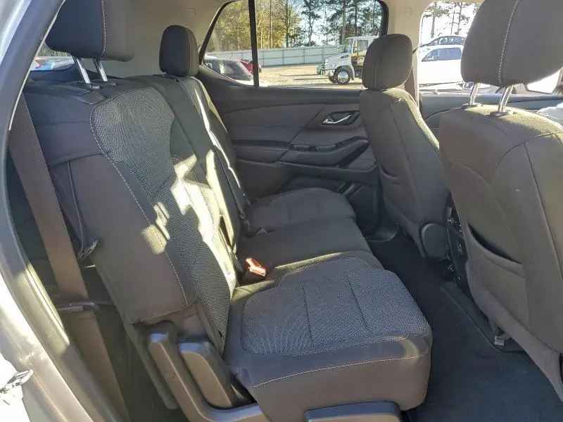 2021 CHEVROLET TRAVERSE LS  