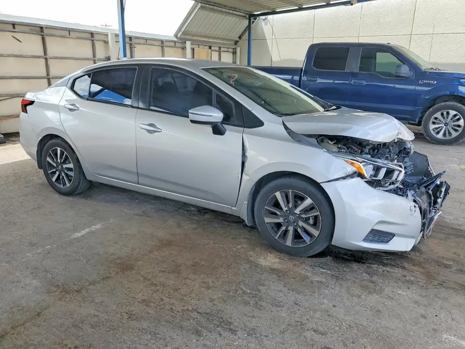 2021 NISSAN VERSA SV  
