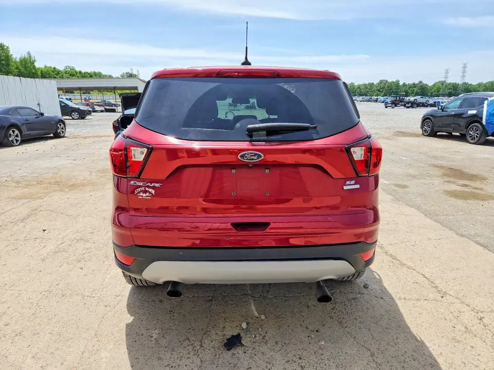 2019 FORD ESCAPE SE  